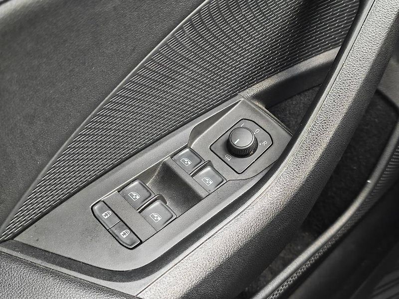 Škoda Octavia Ambition 1,5TSI - fotka 18 z 21