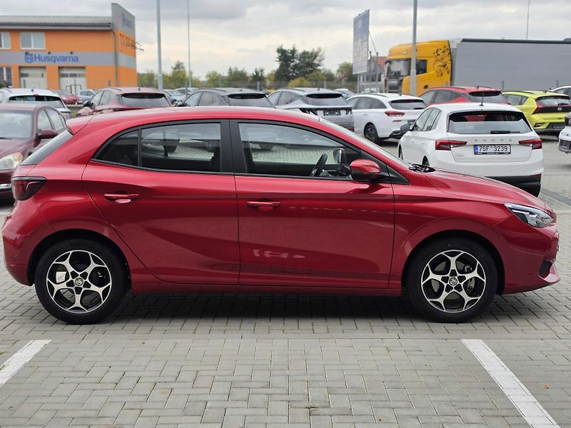 MG MG3 (2025) 1,5i 85kW - fotka 6 z 16
