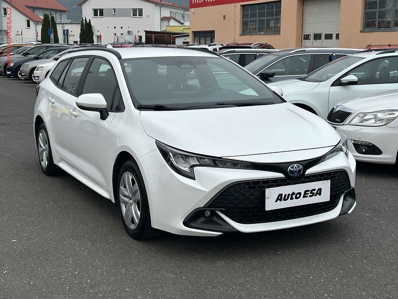 Toyota Corolla (2024) 1.8 i, 1.maj,ČR, Active, AT - fotografie inzerátu