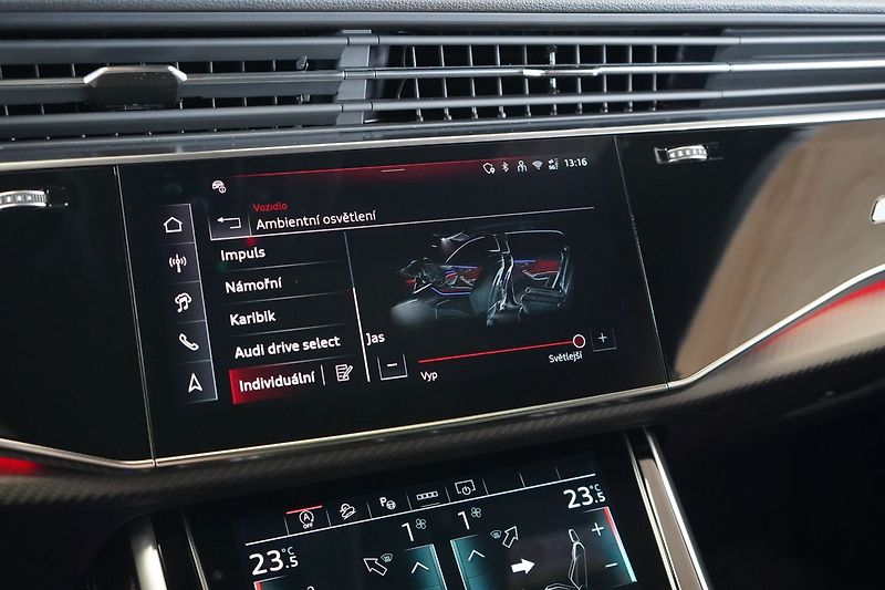 Audi Q8 TDI quattro 210 kW, S line - fotka 37 z 50