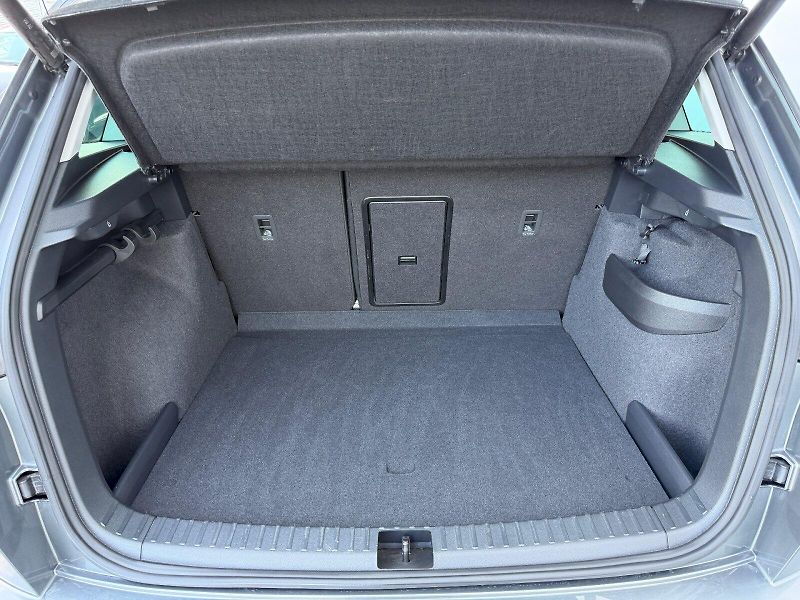 Škoda Karoq (2025) 2.0 TDI 110kW 4x4 DSG Top Sele - fotka 33 z 35
