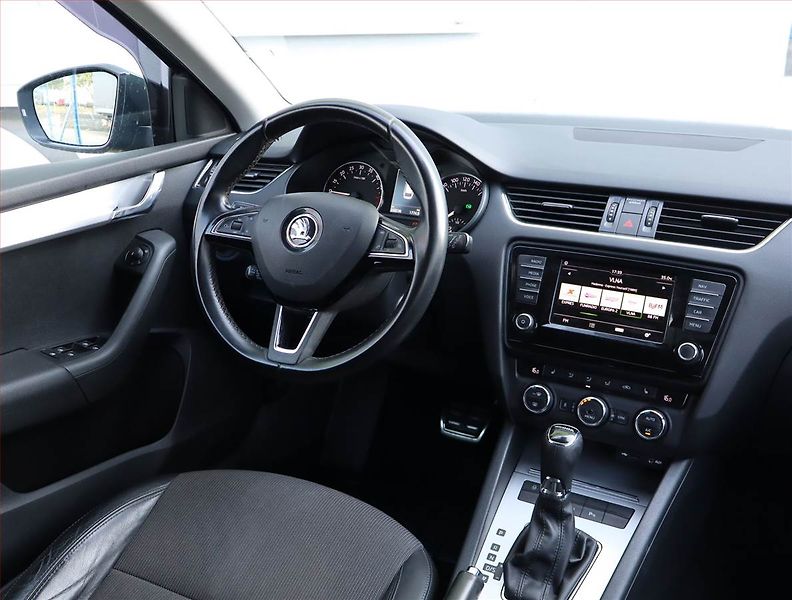 Škoda Octavia (2016) Style 2.0 TDI, Automat - fotka 7 z 19