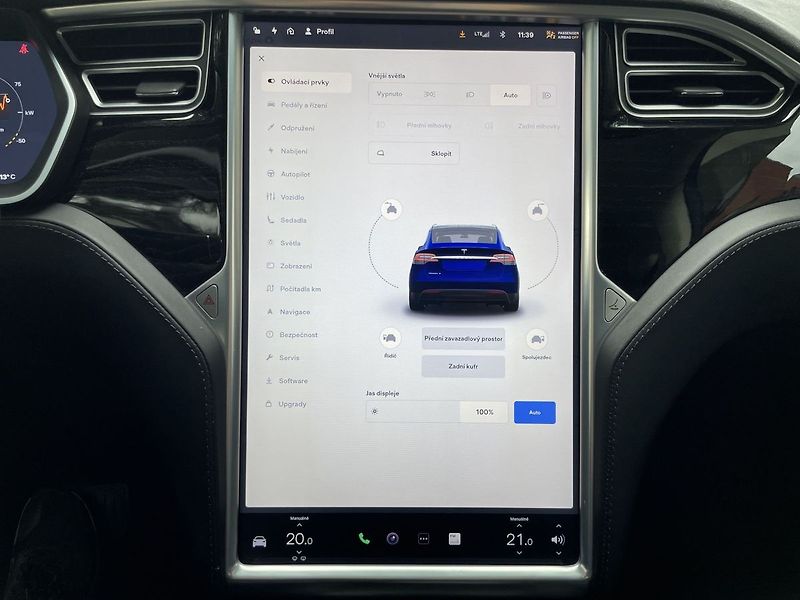 Tesla Model X 90D AWD, 7míst, tažné zařízení - fotka 20 z 43