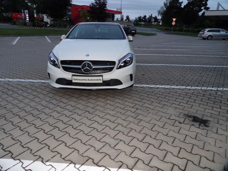 Mercedes-Benz Třídy A (2016) 200 d w176 - fotka 18 z 18