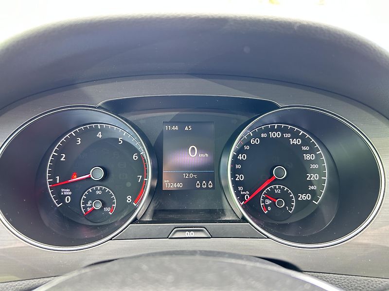Volkswagen Golf Sportsvan (2016) 1.4 TSi 92KW 132 tis km servis - fotka 16 z 37