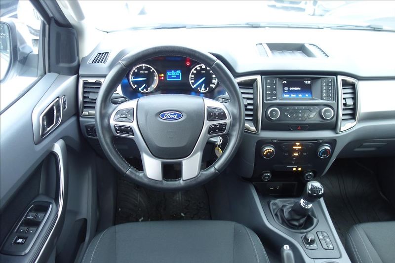 Ford Ranger 2,2 D 118KW, ČR, 2 MAJ., XLT. - fotka 17 z 31