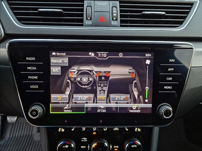 Škoda Superb 2.0 TDI 110kW Style,ČR,1.Maj. - fotka 33 z 50