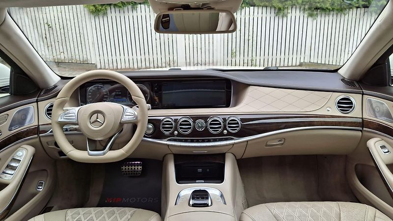 Mercedes-Benz Třídy S S350d-L-4M-AMG-R20-BURM-ČR - fotka 16 z 40