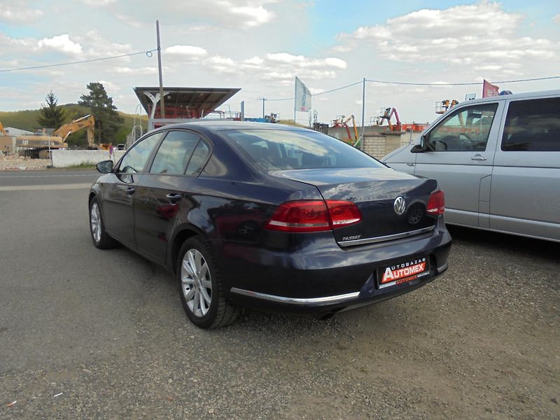 Volkswagen Passat (2012) 1.4 TSI-90 kw- NAVI-8x AIRBAG - fotka 5 z 11