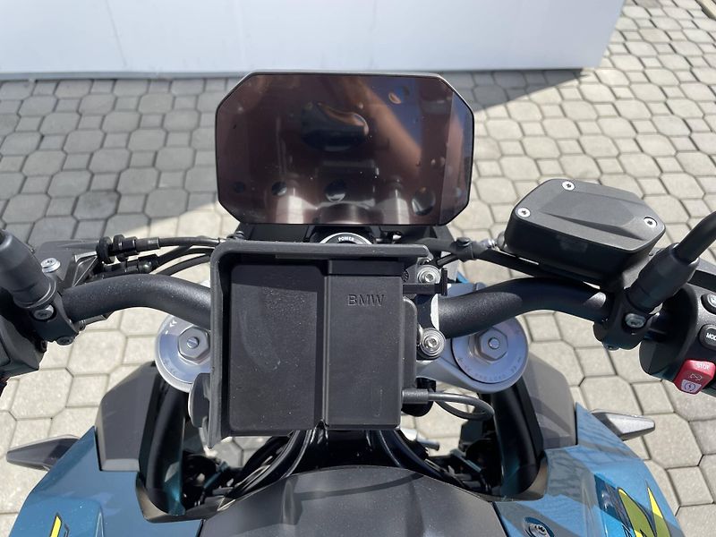 BMW (2026) F 900 R - fotka 9 z 11