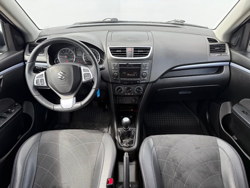 Suzuki Swift 1,2i 69kW - fotka 5 z 25