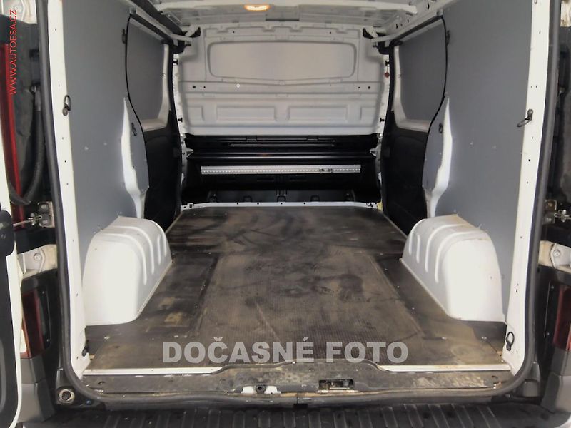 Renault Trafic (2021) 2.0dCi L1H1, 2x boční dv, LED - fotka 10 z 12