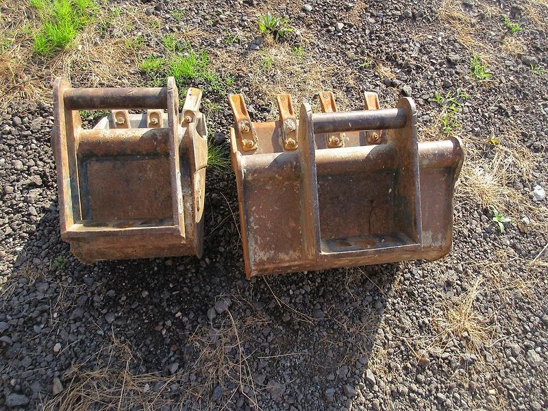 Hitachi Zaxis 25 - fotka 20 z 20