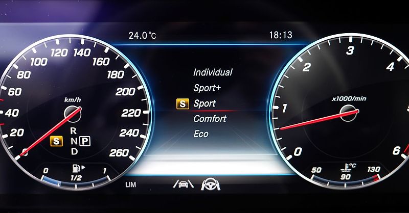 Mercedes-Benz CLS 400d AMG/4Matic/Burmester/s.kn - fotka 36 z 49