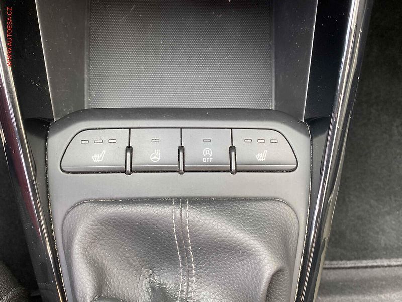 Kia Rio (2018) 1.2 i, AC, bixen, park.asist - fotka 16 z 16
