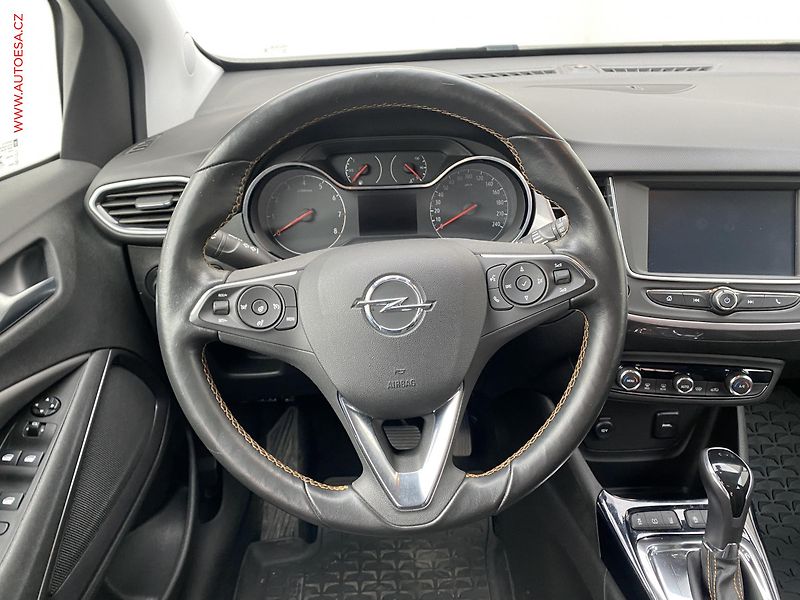 Opel Crossland X (2017) 1.2 Turbo, ČR, AT, autoAC - fotka 11 z 18