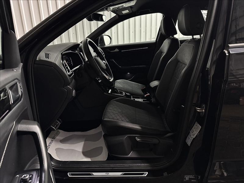 Volkswagen T-Roc R-LINE NEZ-TOP 2XALU TAŽNÉ DPH - fotka 30 z 42