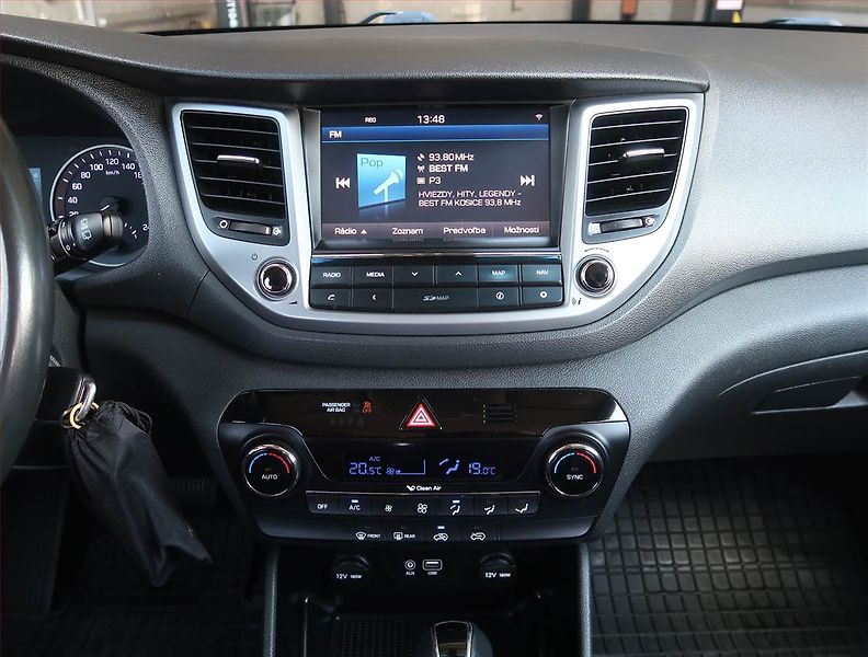 Hyundai Tucson (2017) Premium 1.7 CRDi, Automat - fotka 12 z 20