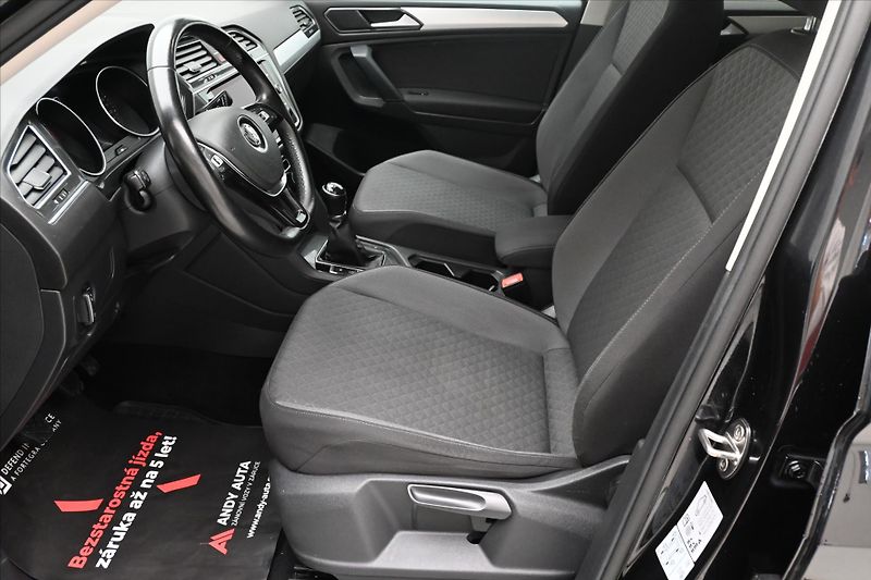 Volkswagen Tiguan Allspace 1,4 TSI 110kW Tažné Záruka až - fotka 13 z 30