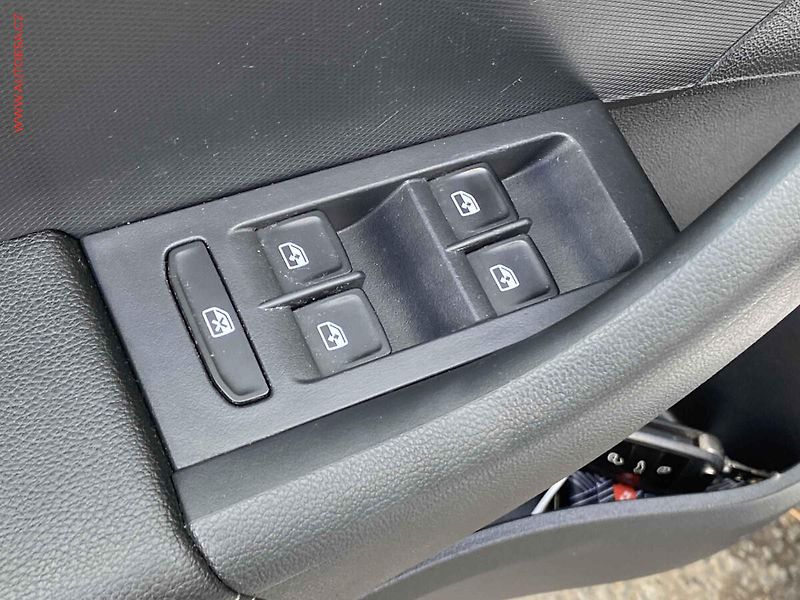 Škoda Rapid (2017) 1.6 TDi, ČR, Style, navi - fotka 11 z 18