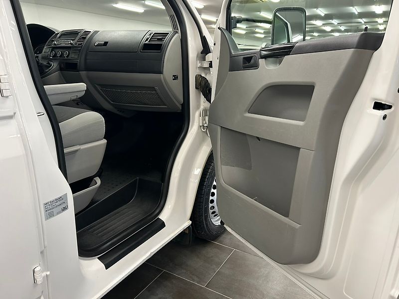 Volkswagen Transporter (2014) T5 Doka MAN 2014 | Záruka - fotka 26 z 48