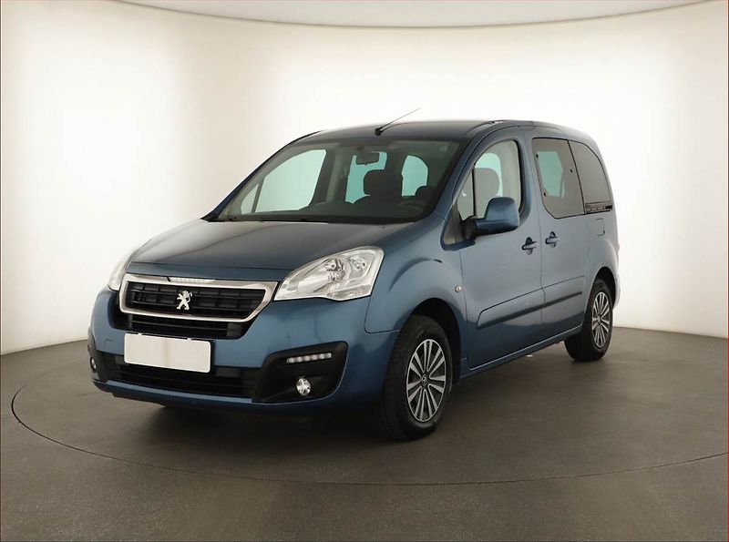 Peugeot Partner (2018) Active 1.6 HDi, 5Míst, ČR, DPH - fotka 2 z 11