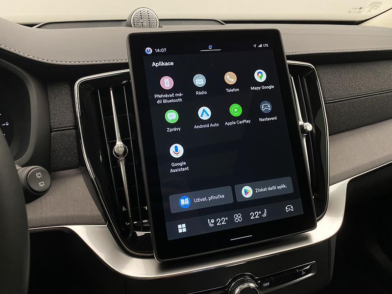 Volvo XC90 (2026) T8 AWD RECHARGE DARK ULTRA - fotka 8 z 76
