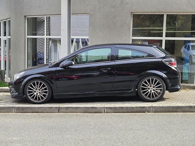 Opel Astra 1,8 ECOTEC 103kW, 2.majitel - fotka 2 z 27