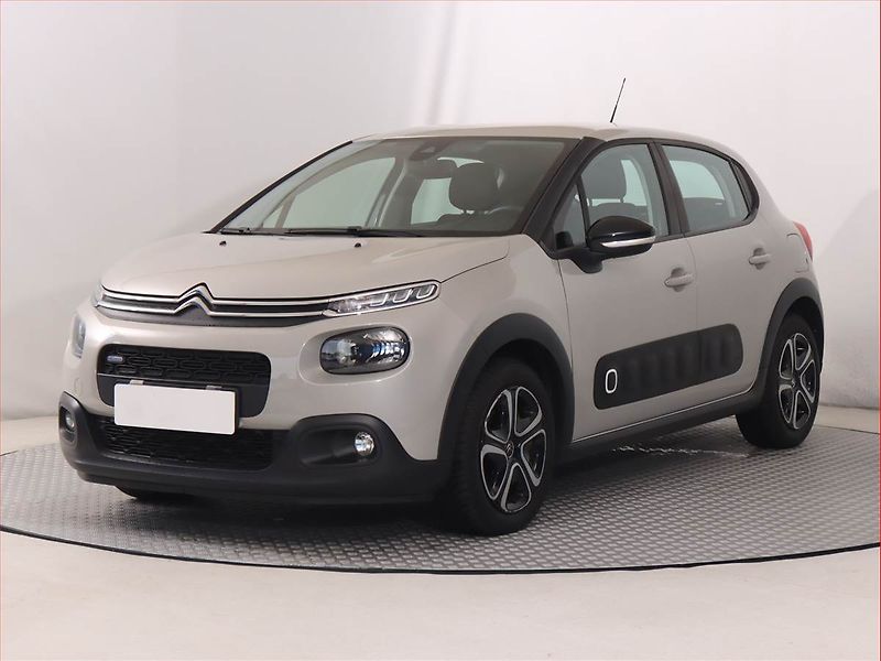 Citroën C3 (2017) 1.2 PureTech, Automat - fotka 2 z 23