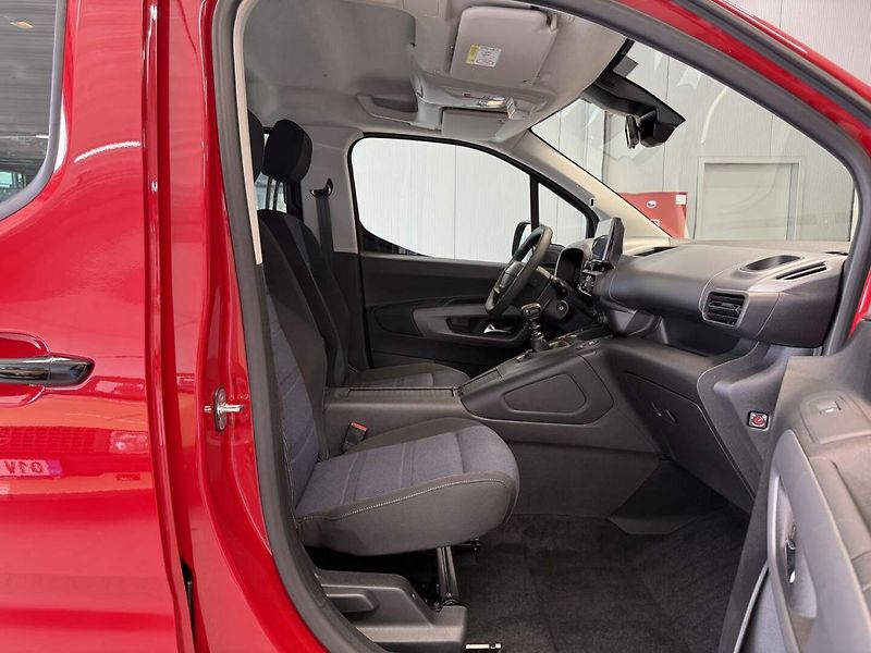 Fiat Qubo L (2026) Icon 1.5 BlueHDI 130k MT6 - fotka 13 z 18
