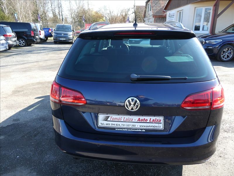 Volkswagen Golf 1,6 TDi 81kW CUP,2xkola,naviga - fotka 9 z 48