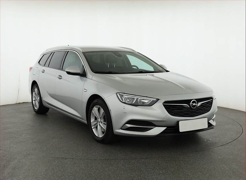 Opel Insignia (2018) 2.0 BiTurbo CDTI, 4X4 - fotografie inzerátu