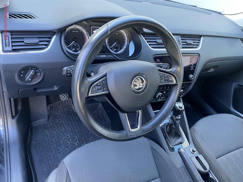 Škoda Octavia (2018) 1.5 TSi, Style, LED, navi, - fotka 12 z 17