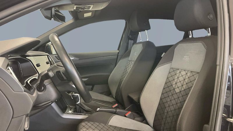 Volkswagen Taigo (2022) R-Line 1.5 TSI 110kW DSG - fotka 11 z 27