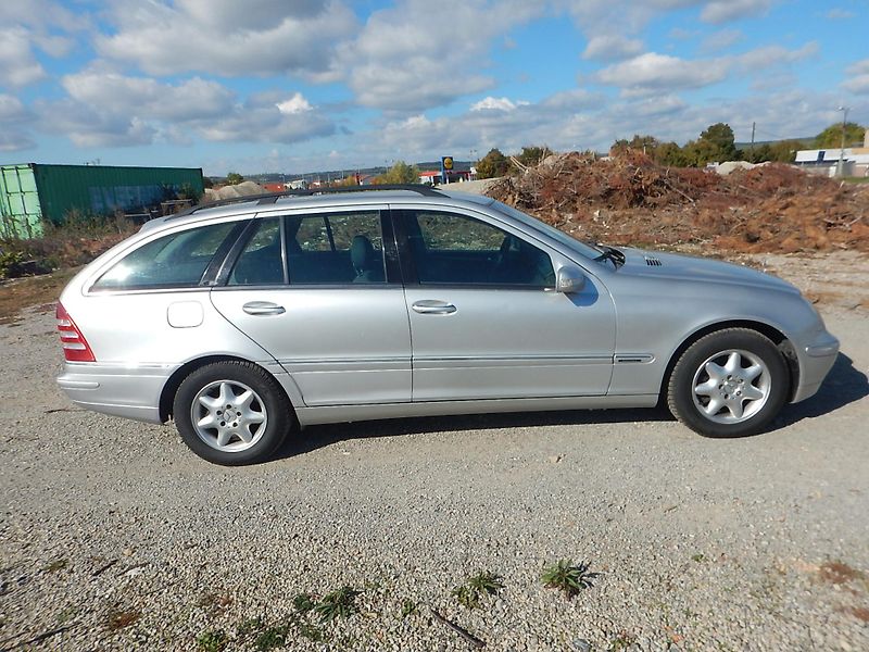 Mercedes-Benz Třídy C 2.2 Cdi 105 kw - fotka 4 z 13