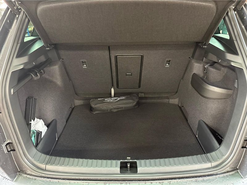 Škoda Karoq (2026) 1,5 TSI 110 kW 7-stup. automat - fotka 13 z 25