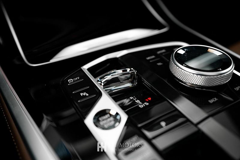 BMW X5 (2024) xDrive40i mHEV 280kW - fotka 54 z 55