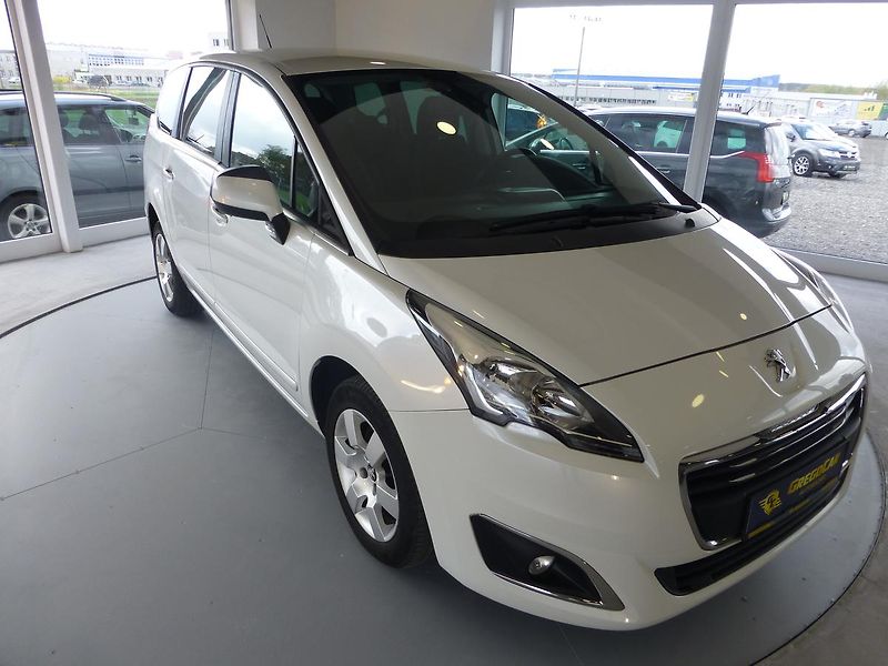 Peugeot 5008 (2014) 1,6HDI*NAVIGACE.*PARKS**NEW - fotka 3 z 24