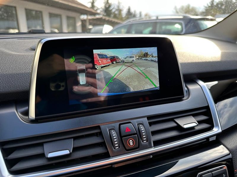 BMW Řada 2 (2019) 216i Gran Tourer - CZ - DPH - fotka 20 z 26