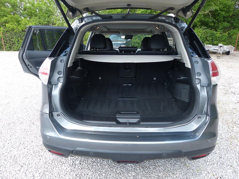 Nissan X-Trail 1.6 dCi - fotka 11 z 19