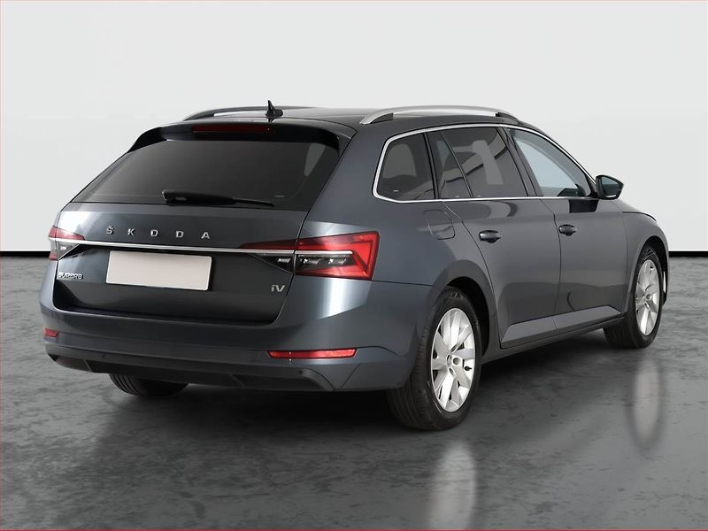 Škoda Superb (2020) Style iV 1.4 TSI PHEV - fotka 5 z 25