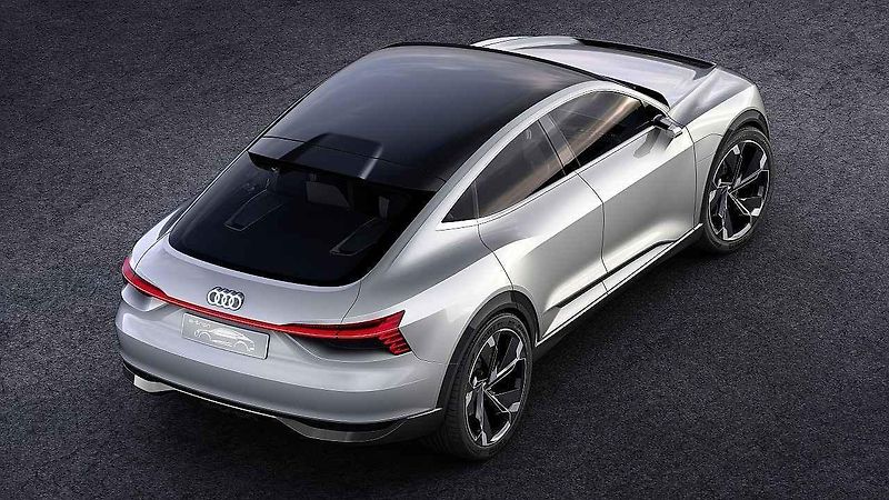Koncept Audi e-tron Sportback.