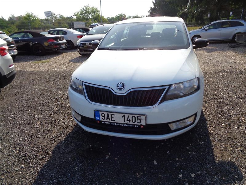 Škoda Rapid 1,2 - fotka 8 z 13