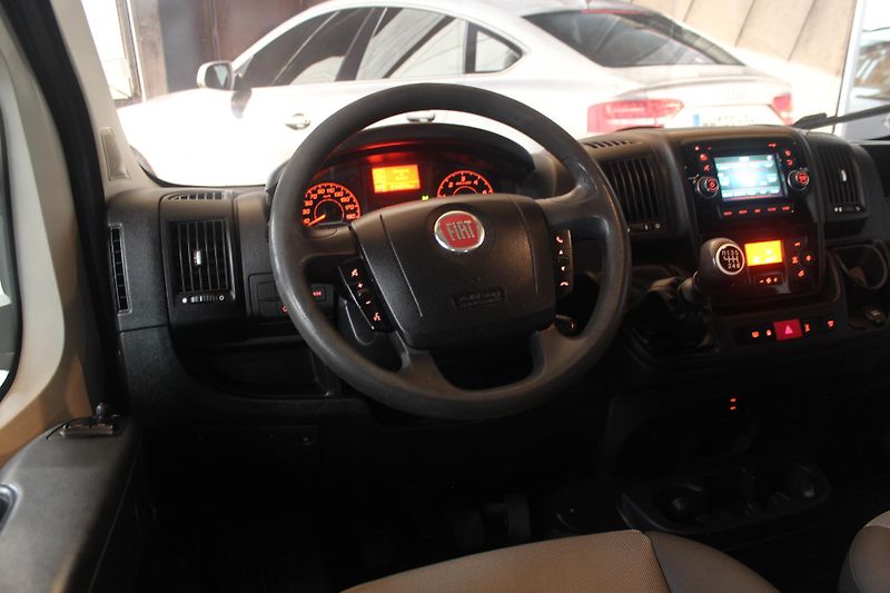 Fiat Ducato (2015) 2.3MTJ 7Míst KLima LED - fotka 26 z 29