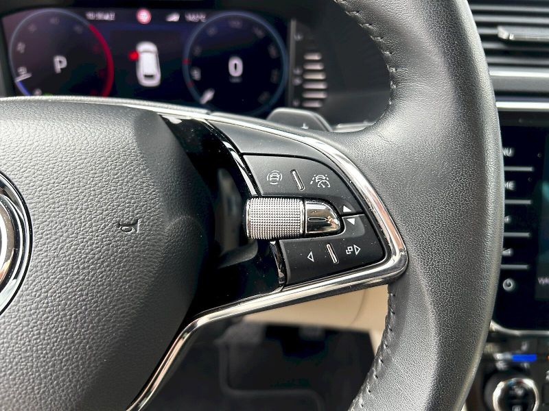 Škoda Superb (2023) Combi 2.0 TDI 147kW 4x4 DSG L& - fotka 9 z 35