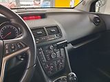 Opel Meriva 1.4i 74kW 2012 - náhled 13