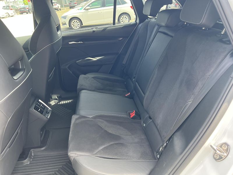 Škoda Enyaq (2023) Sportline*150kW*DPH - fotka 34 z 47