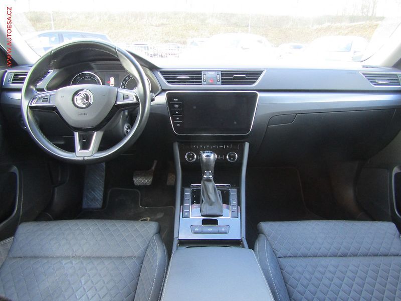 Škoda Superb (2019) 1.6 TDi, Style, DSG, bixen - fotka 8 z 23