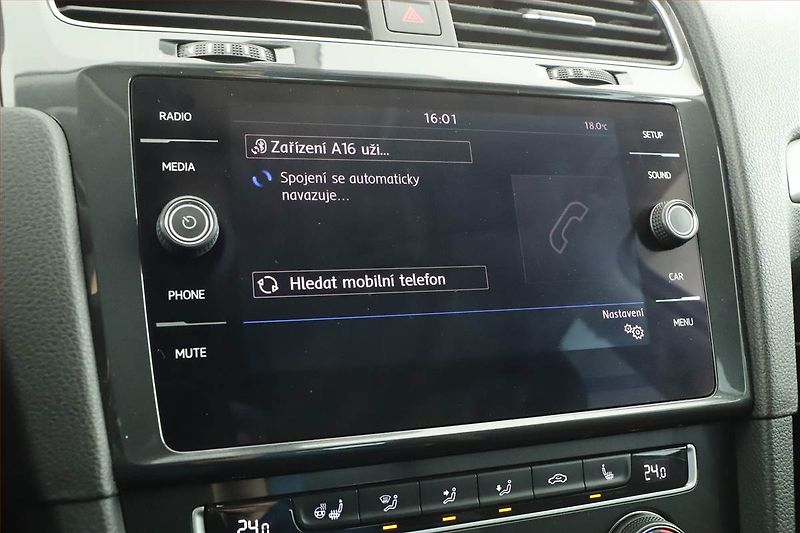 Volkswagen Golf (2019) 1.6 TDI, Tempomat - fotka 15 z 18