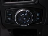 Ford Focus 1,0 EcoBoost 74kW Klima CZ - náhled 14